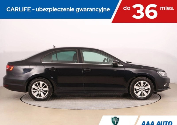 Volkswagen Jetta cena 43000 przebieg: 178493, rok produkcji 2015 z Brzeg małe 254